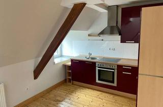 Wohnung mieten in Hagerweg, 47798 Stadtmitte, Charmante DG-Wohnung in Krefeld, Nähe Fachhochschule