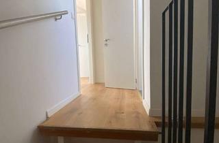 Wohnung mieten in 82343 Pöcking, Helles Dachgeschoss-Zimmer in großem Reihenhaus( Untermiete) in Pöcking