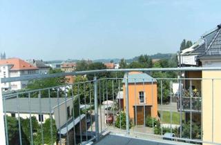 Wohnung mieten in Gartenstraße 26, 01662 Meißen, Meißen! Schöne helle 2,5 RWG mit Balkon im Dachgeschoss zu vermieten!