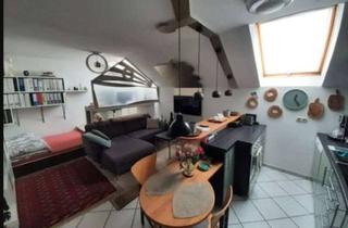 Wohnung mieten in 63303 Dreieich, Stilvolle 1-Zimmer-Wohnung mit ausgebautem Spitzboden – voll möbliert & sofort bezugsfertig!