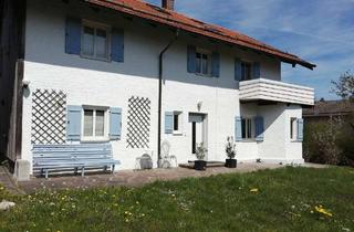 Wohnung mieten in Prienerstr. 37, 83253 Rimsting, geräumige 4 Zi. Wohnung auf zwei Ebenen (1.OG & großes Dachstudio) mit Balkon und Garten