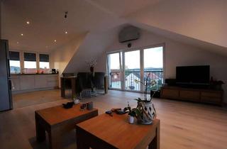 Wohnung mieten in Ritterweg 33, 63773 Goldbach, Exklusive Dachgeschosswohnung am Kugelberg – Wohnen mit Weitblick und direktem Zugang zur Fasanerie