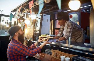 Immobilie mieten in 84030 Industriegebiet, Idealer Standort für mobiles Streetfood in Landshut - Gewerbe, Bahnhof & Wohnen vereint
