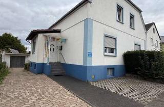 Haus kaufen in 32257 Bünde, Zweifamilienhaus mit riesigem Potenzial - Jetzt leerstehend und bereit für Ihre Ideen