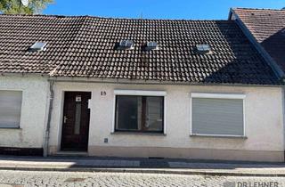 Reihenhaus kaufen in 19348 Perleberg, Sanierungsbedürftiges Reihenhaus in der Altstadt von Perleberg