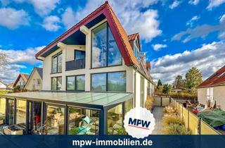 Villa kaufen in Kietz, 12557 Köpenick, Architektenvilla im Kietzer Feld – Design, Licht & Lebensqualität mit Pool und Wintergarten