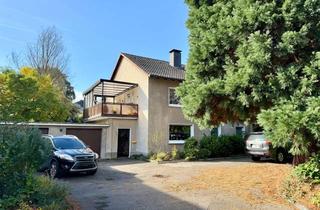 Haus kaufen in 58119 Hohenlimburg, GROSSZÜGIGES ZWEIFAMILIENHAUS MIT 3 GARAGEN UND GETRENNTEN EINGÄNGEN !!!