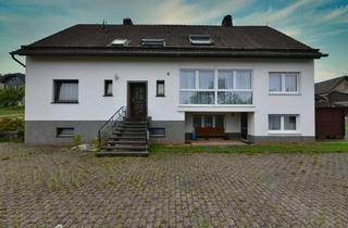 Haus kaufen in 53949 Dahlem, Mehrgenerationenhaus mit Garagen in Dahlem