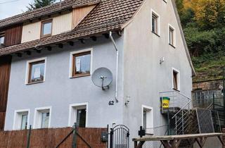 Doppelhaushälfte kaufen in 72275 Alpirsbach, Doppelhaushälfte in Alpirsbach mit großem Grundstück und solider Basis und günstigem Preis