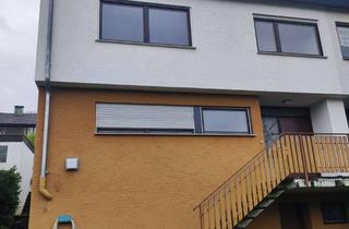 Haus kaufen in Ringstraße 7/1, 73630 Remshalden, Geräumige DHH in Höhenlage, 5-Zimmer-Haus in Remshalden