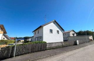 Haus kaufen in Marienstraße, 84568 Pleiskirchen, Zweifamilienhaus auf Erbpachtgrund in Pleiskirchen