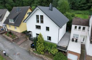 Haus kaufen in Am Walde, 37688 Beverungen, Modernes Familienhaus mit flexibler Nutzung in Beverungen-Herstelle