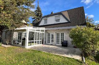 Haus mieten in 14532 Kleinmachnow, Charmantes Einfamilienhaus mit Carport in Kleinmachnow