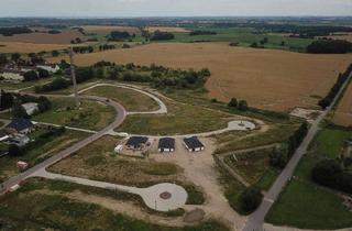 Grundstück zu kaufen in 23972 Dorf Mecklenburg, günstiger und gut geführter Kindergarten (mit Ideen) hat noch Plätze frei!