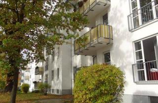 Wohnung mieten in Altendorfer Str. 32a, 09113 Chemnitz, Sonnige Schloßberg-Wohnung mit EBK, Balkon, Lift und TG-Stellplatz...