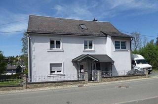 Haus kaufen in 95188 Issigau, Kapitalanlage oder Selbstbezug - beides ist möglich - Wohnhaus mit Garten und Garage in Issigau