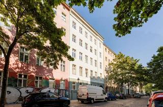 Wohnung kaufen in Paul-Lincke-Ufer, 10999 Kreuzberg, Top Investment - Vermietete Altbauwohnung in Bestlage am Paul-Lincke-Ufer