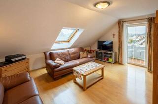Wohnung kaufen in 87734 Benningen, Dachgeschoss Wohnung mit Balkon - 2-Zimmer und Dachspitz