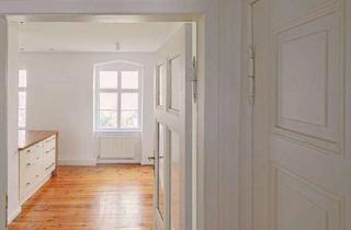 Wohnung kaufen in Manteuffelstrasse 64, 10999 Kreuzberg, Bezugsfreie 2-Zi-Whg mit Wohnküche im 4. OG Manteuffelstr. / Höhe Paul-Lincke-Ufer (WE17)