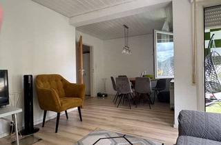 Wohnung kaufen in G.-Hauptmann-Straße, 72574 Bad Urach, Helle 2,5-Zimmer Wohnung im 3. OG mit Balkon in Bad Urach