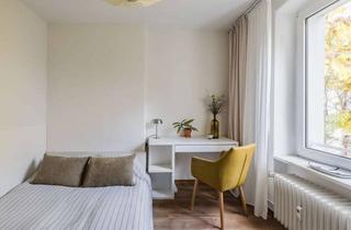 Wohnung kaufen in Körnerstraße 17, 10785 Tiergarten, Gut geschnittene 3-Zimmer-Altbauwohnung im beliebten Lützowkiez