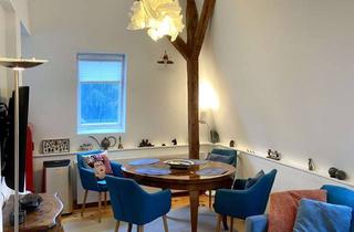 Wohnung mieten in Kommandantenstraße, 12205 Lichterfelde, Lichtdurchflutete möblierte Dachgeschosswohnung in exklusiver Jugendstilvilla in Lichterfelde-West