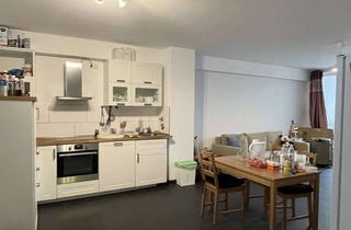 Wohnung mieten in Universitätstr. 40, 47051 Altstadt, Exklusive 2 Zimmer Wohnung mit Einbauküche, Terrasse und Eckbadewanne