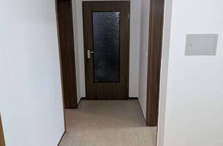 Wohnung mieten in Aischer Hauptstraße 14, 91325 Adelsdorf, Gepflegte 2,5-Zimmer Wohnung mit Balkon in Adelsdorf