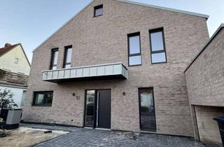 Wohnung mieten in Danziger Straße 19, 31535 Neustadt, Lichtdurchflutete offene Wohnung mit Balkon in bester Lage mit 3,5 Zimmern