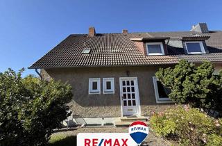 Haus kaufen in 29229 Celle, Alt, ehrlich, voller Chancen – Siedlungshaus mit Geschichte in Vorwerk! (NJ-1020-114)