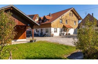 Haus kaufen in 88260 Argenbühl, Zwei Welten. Ein Zuhause. Mit idyllischem Garten und viel Raum für Lebenskonzepte