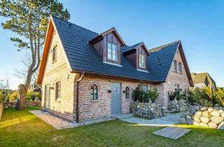 Haus kaufen in 25980 Sylt, Genehmigtes Ferienwohnen ! Endhausteil in ruhiger Lage von Tinnum