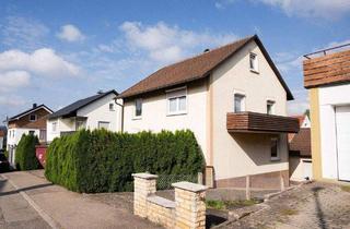 Einfamilienhaus kaufen in 78532 Tuttlingen, Tuttlingen - Freistehendes Einfamilienhaus mit Garten, Balkon & Garage in Tuttlingen-Nendingen