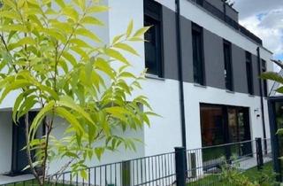 Villa kaufen in 81249 München, München - Bauhausvilla Baujahr 2023 München West - Top Lage !