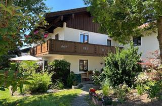 Haus kaufen in 83361 Kienberg, Kienberg - Zweifamilienhaus in Traumlage ohne Makler + Mieteinnahmen