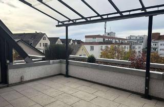 Wohnung kaufen in Lauchstr. 14, 71034 Böblingen, Hochwertig modernisierte 4-Zimmer-Wohnung mit großer Dachterrasse und zwei Garagen