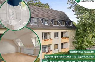 Wohnung kaufen in 51061 Höhenhaus, Renovierungsbedürftige 2-Zimmer-Dachgeschosswohnung mit Außenstellplatz in Waldnähe Köln-Höhenhaus