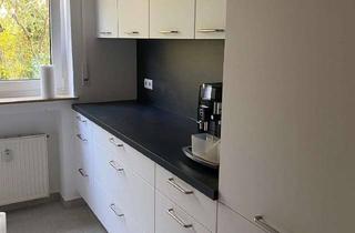 Wohnung kaufen in 72072 Tübingen, Helle 4-Zimmer Wohnung mit Balkon, Keller und Garage in Tübingen