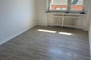 Wohnung mieten in 26384 Heppens, Ab sofort: helle 3-Zimmer Dachgeschosswohnung in zentraler Lage von Wilhelmshaven