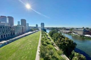 Wohnung mieten in Stralauer Platz 38, 10243 Friedrichshain, Berlin-Feeling pur: Spreeblick, Szene, Stil