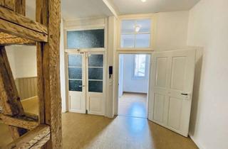 Wohnung mieten in 96450 Coburg, Zentrales Wohnen mit Charme: 4-Zimmer-Altbauwohnung in Coburg inkl. EBK