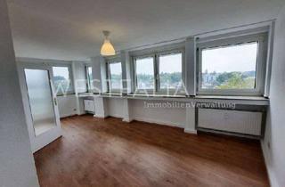 Wohnung mieten in Jubiläumsplatz 15-19, 40822 Mettmann, Lichtdurchflutete Wohnung mit Balkon – Wohnen über den Dächern der Stadt