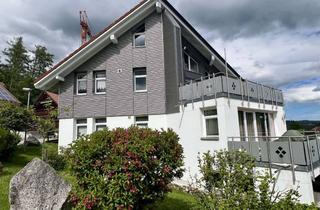 Wohnung mieten in Dr-Schuhwerk-Straße 10, 79837 St. Blasien, Traumwohnung Bezug nach Sanierung, mit Miele EBK und 50qm großer Terrasse, separater Hauseingang
