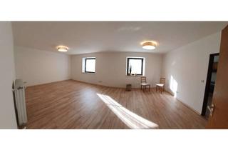 Wohnung mieten in Herzog-Georg-Str. 25, 89415 Lauingen, Schöne 4-Zimmer-Wohnung mit Balkon und EBK in Lauingen