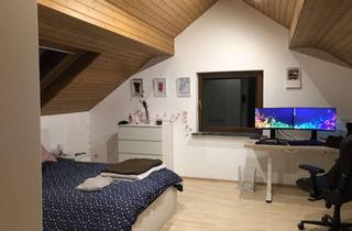 Wohnung mieten in 77855 Achern, Schöne 2,5-Raum-DG-Wohnung mit EBK und Balkon sowie Gartenhaus in Achern