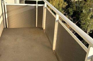 Wohnung mieten in Schladebacher Straße 50, 06231 Bad Dürrenberg, Schnell sein: Bezahlbare 4-Zimmer-Wohnung mit Balkon!!!