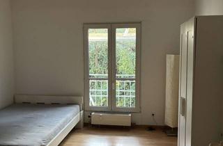 WG-Zimmer mieten in Brahmsstraße, 72766 Reutlingen, WG Zimmer an eine Frau zu vermieten ab sofort