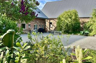 Haus kaufen in 17406 Rankwitz, Vierkanthof am Achterwasser mit 11.000 m² Grundstück