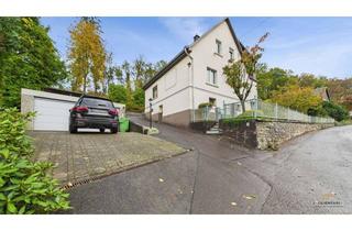 Haus kaufen in 58566 Kierspe, Zweifamilienhaus in Kierspe: Charme, Platz & Gartenidylle