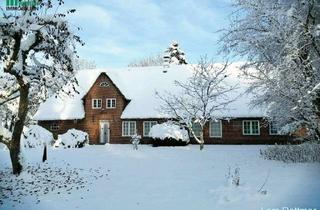 Bauernhaus kaufen in 25923 Süderlügum, Ein Wintermärchen! Historisches ehemaliges Bauernhaus mit 2 EG-Wohnungen